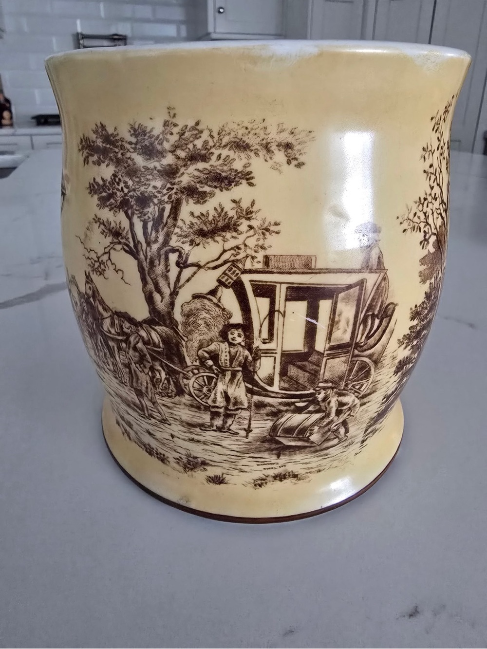 Vintage-Style Yellow Ceramic Planter with Brown Scenic Transfer